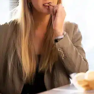 li-woman-eating-protein-chipsjpg-pdp-w875h783 - NutriHerbs